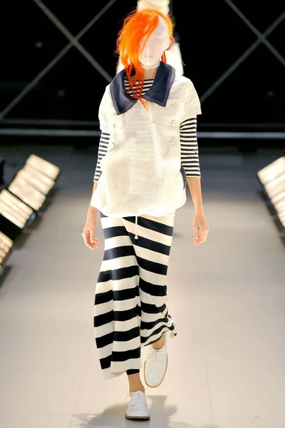 Look 28